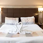 Regina & Hotel