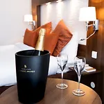 Regina & Hotel 3*